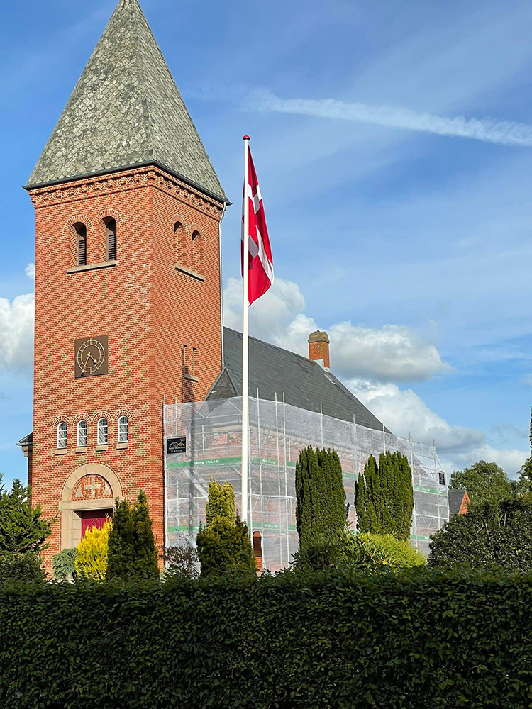 Renovering af facade på kirke